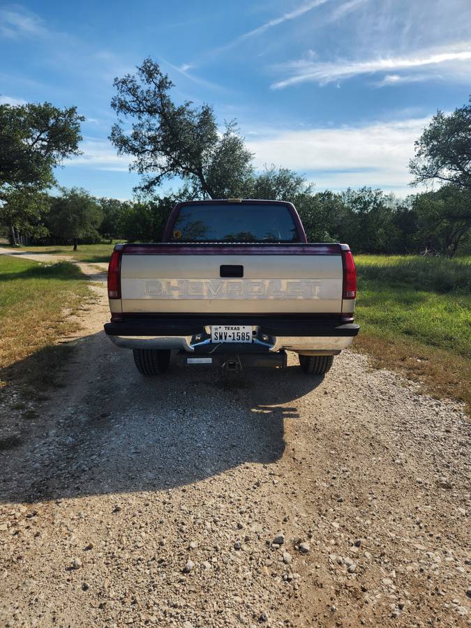 Chevrolet-silverado-k1500-1993-white-1