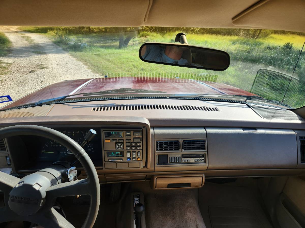 Chevrolet-silverado-k1500-1993-white-11