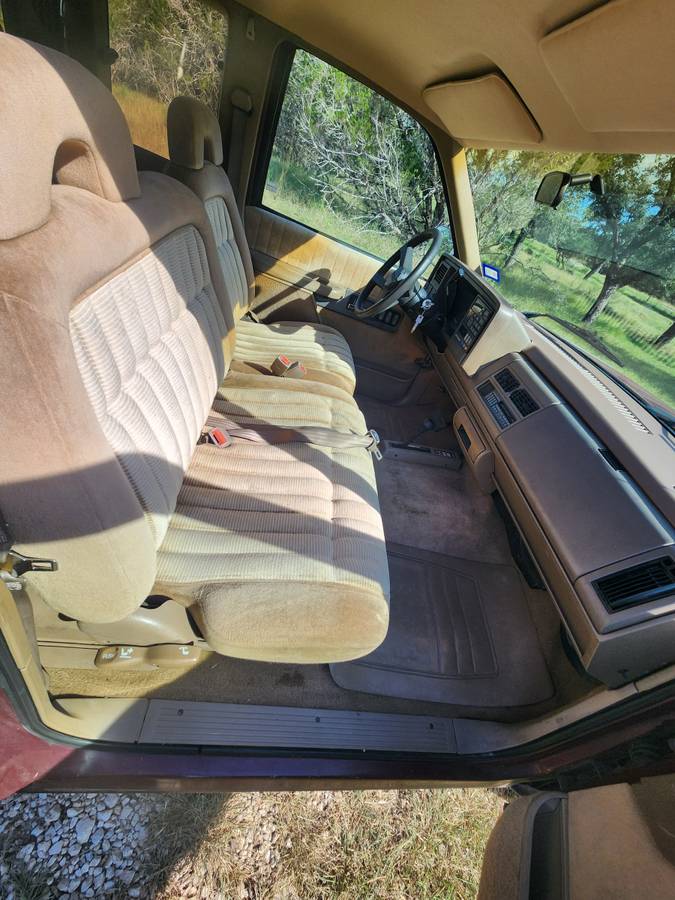 Chevrolet-silverado-k1500-1993-white-5