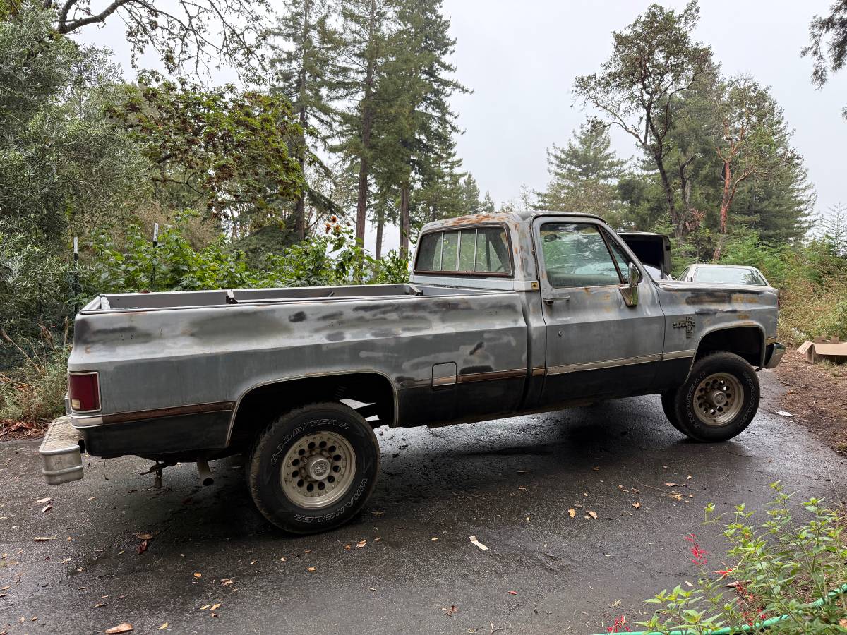Chevrolet-silverado-k20-diesel-1984-2