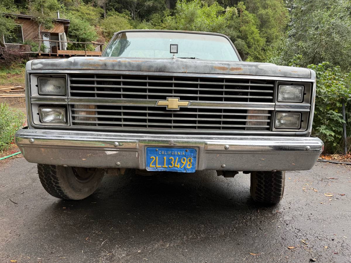 Chevrolet-silverado-k20-diesel-1984-6
