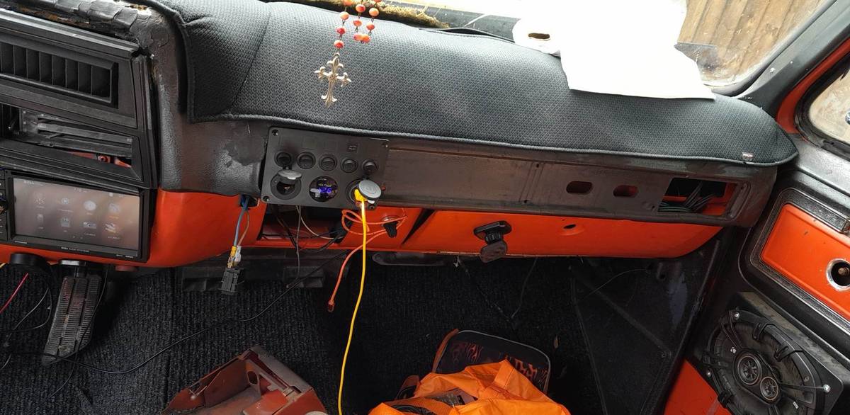Chevrolet-silverado-k5-blazer-1980-orange-15