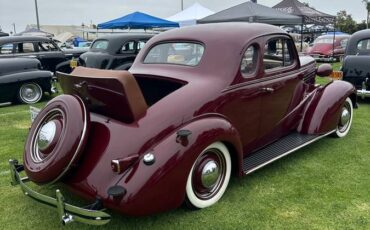 Chevrolet-sport-coupe-master-deluxe-1938-9