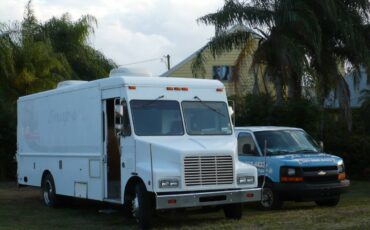 Chevrolet-step-van-1989-white-3