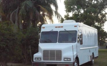 Chevrolet-step-van-1989-white