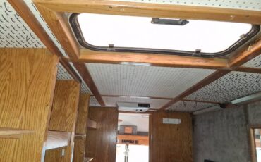 Chevrolet-step-van-30-1989-white-9