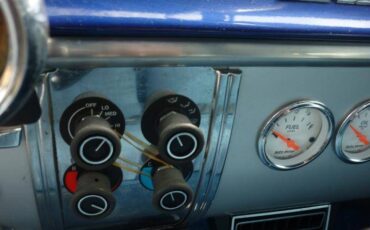 Chevrolet-styleline-1950-blue-19