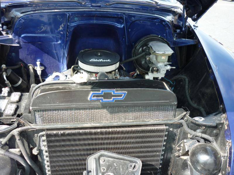 Chevrolet-styleline-1950-blue-21