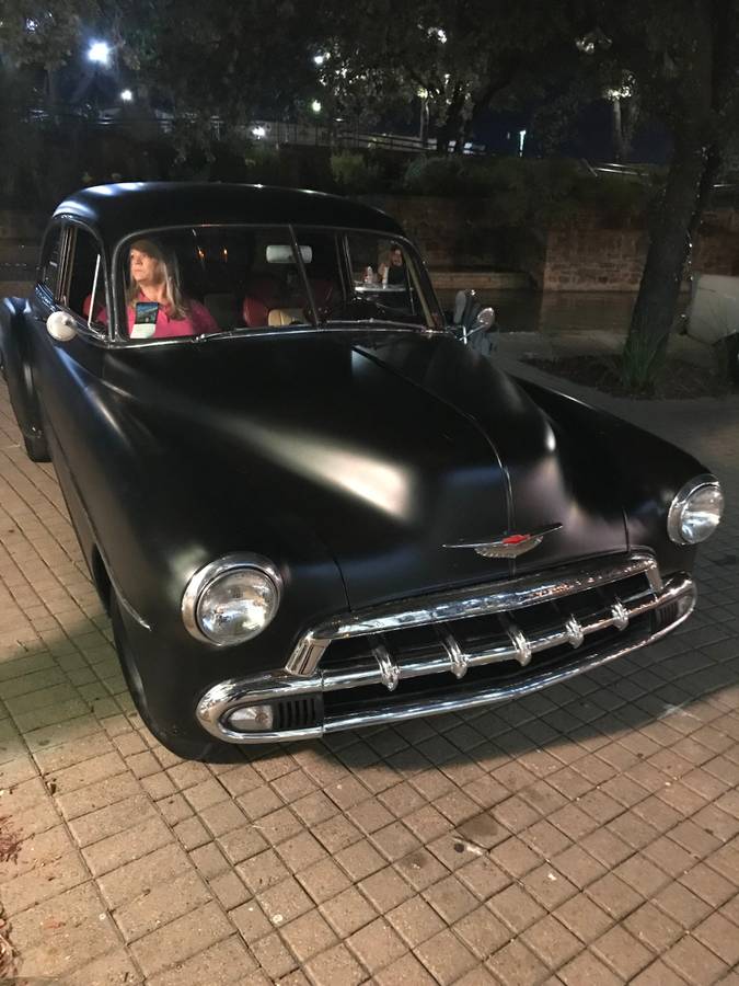 Chevrolet-styleline-deluxe-1952-21