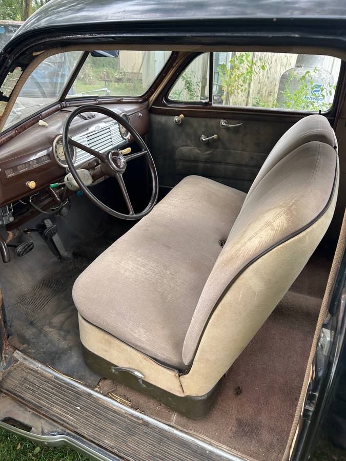Chevrolet-stylemaster-2-door-1947-black-7