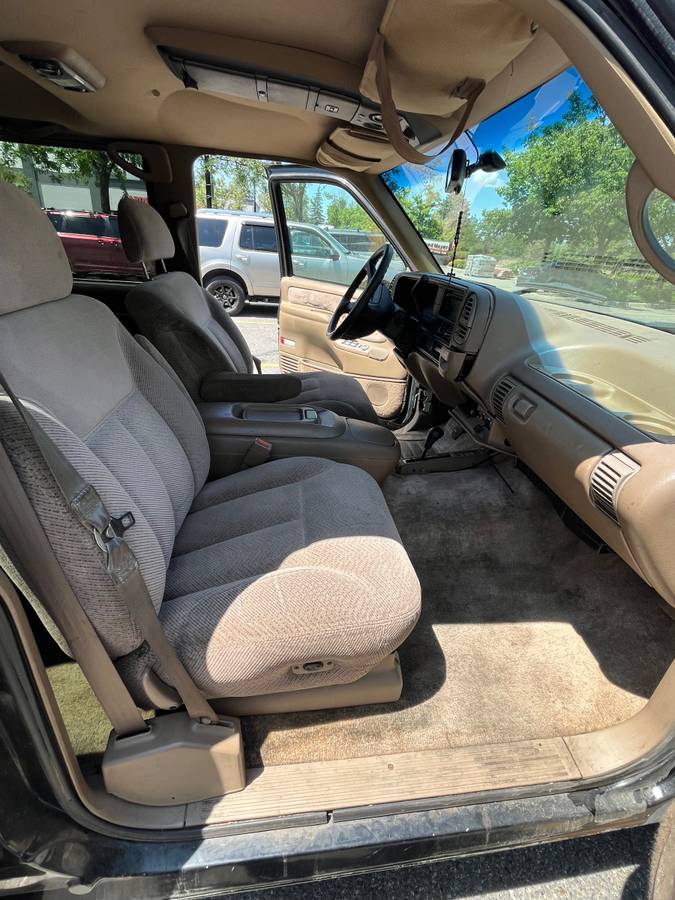 Chevrolet-suburban-12-ton-ls-1995-black-6