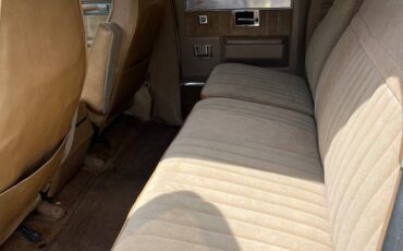 Chevrolet-suburban-12-ton-nominal-1986-custom-8
