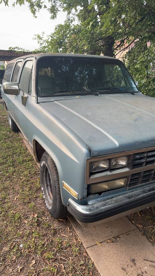 Chevrolet-suburban-12-ton-nominal-1989-10