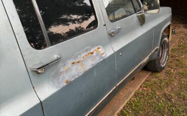 Chevrolet-suburban-12-ton-nominal-1989-11