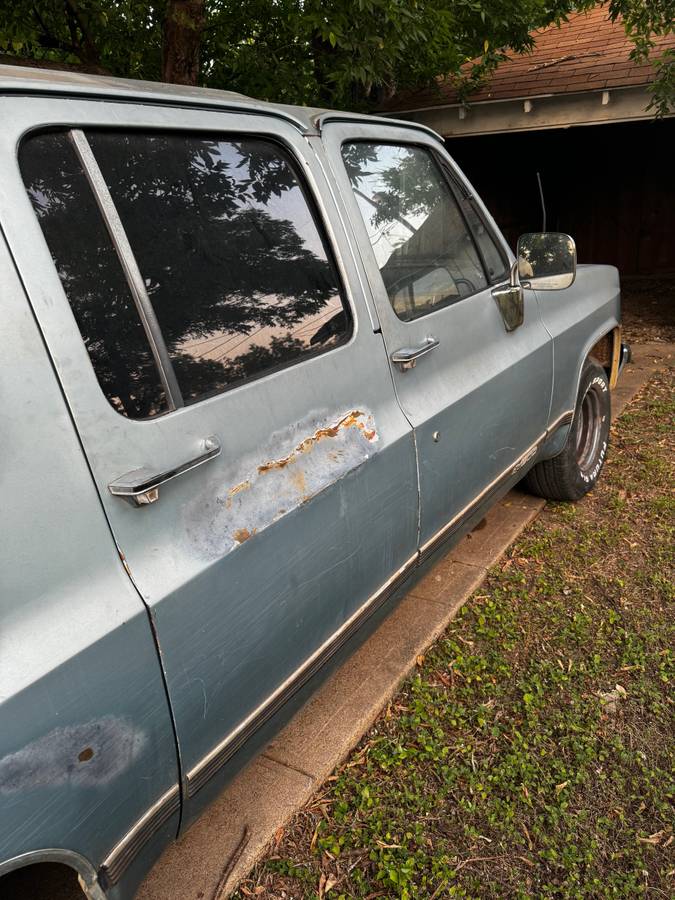 Chevrolet-suburban-12-ton-nominal-1989-11