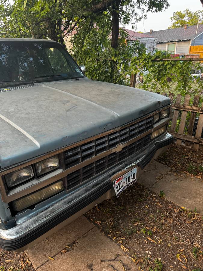 Chevrolet-suburban-12-ton-nominal-1989-13