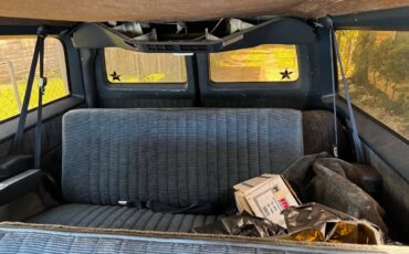 Chevrolet-suburban-12-ton-nominal-1989-14