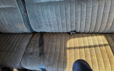 Chevrolet-suburban-12-ton-nominal-1989-15