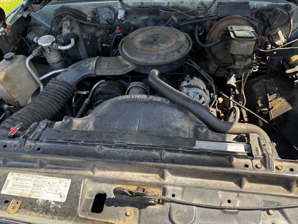 Chevrolet-suburban-12-ton-nominal-1989-19