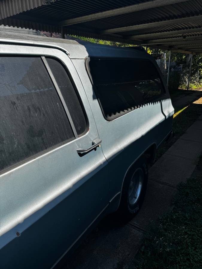 Chevrolet-suburban-12-ton-nominal-1989-6
