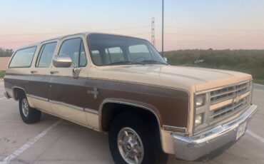 Chevrolet-suburban-1500-1986-2