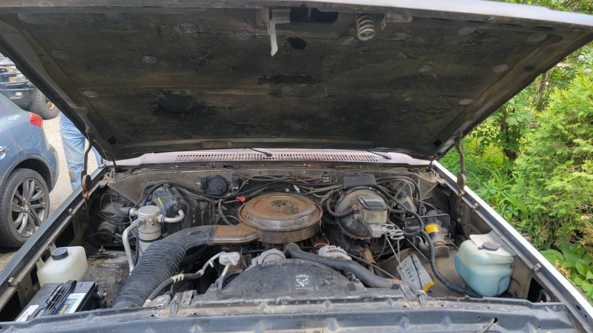 Chevrolet-suburban-1500-1989-3