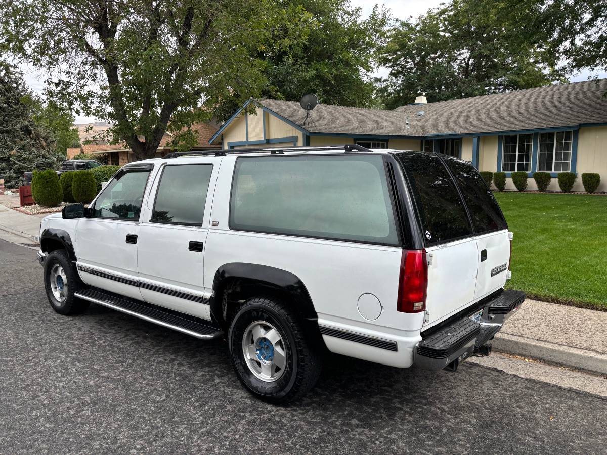 Chevrolet-suburban-1500-1993-7