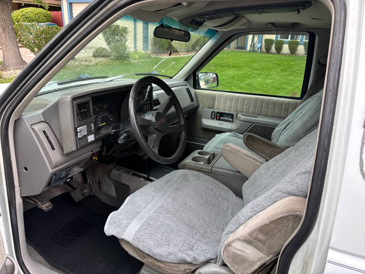 Chevrolet-suburban-1500-1993-8