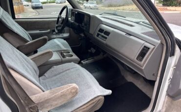 Chevrolet-suburban-1500-1993-9