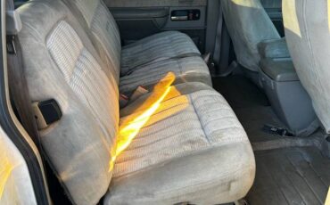 Chevrolet-suburban-1500-1994-white-12