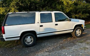 Chevrolet-suburban-1500-1994-white-13