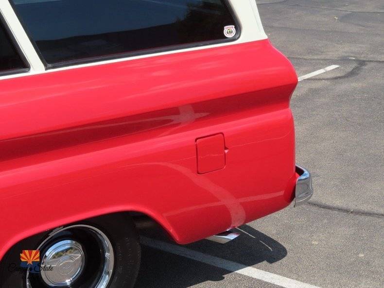 Chevrolet-suburban-1966-red-13