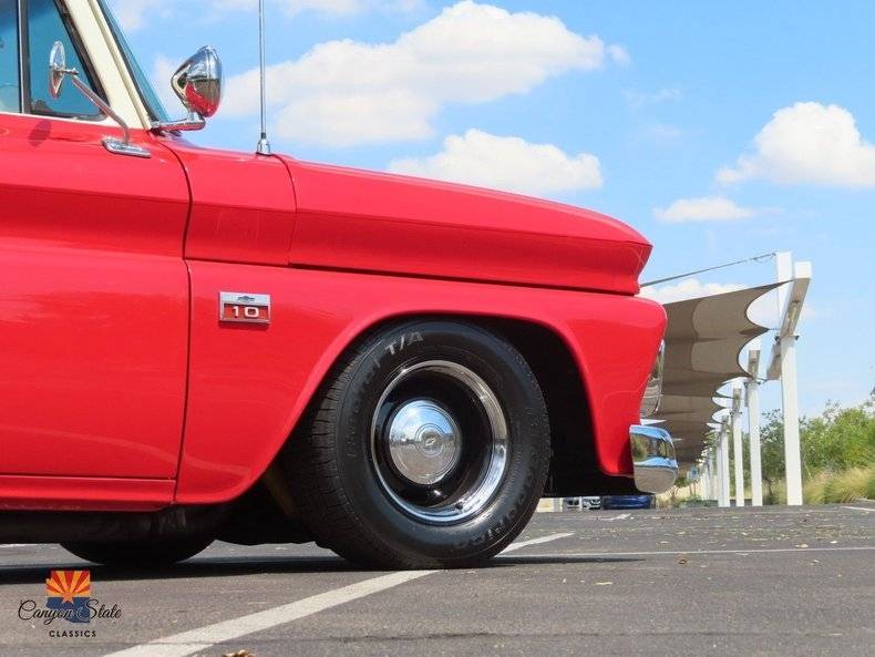 Chevrolet-suburban-1966-red-5