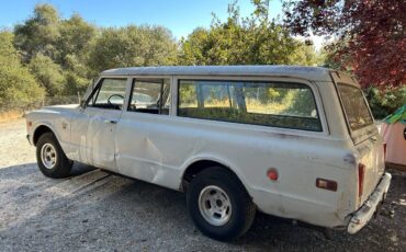 Chevrolet-suburban-1968-white-4