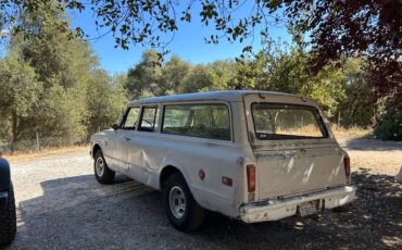 Chevrolet-suburban-1968-white-5