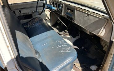 Chevrolet-suburban-1968-white-7