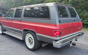 Chevrolet-suburban-1987-3
