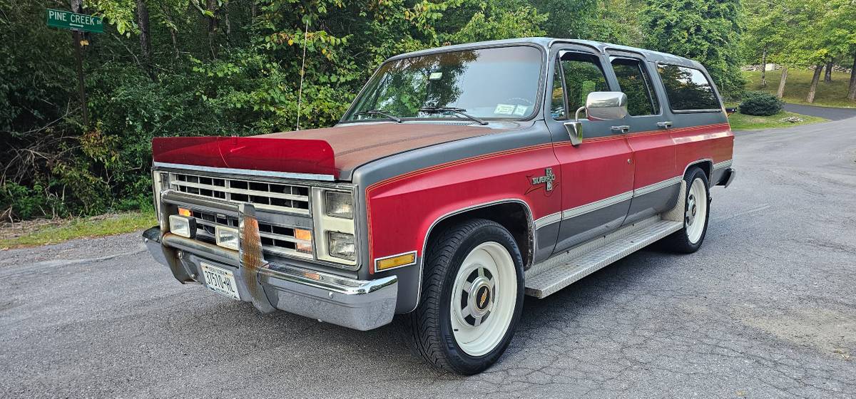 Chevrolet-suburban-1987-4