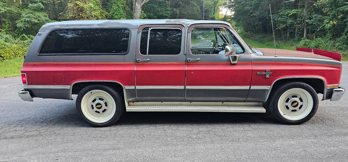Chevrolet-suburban-1987-6