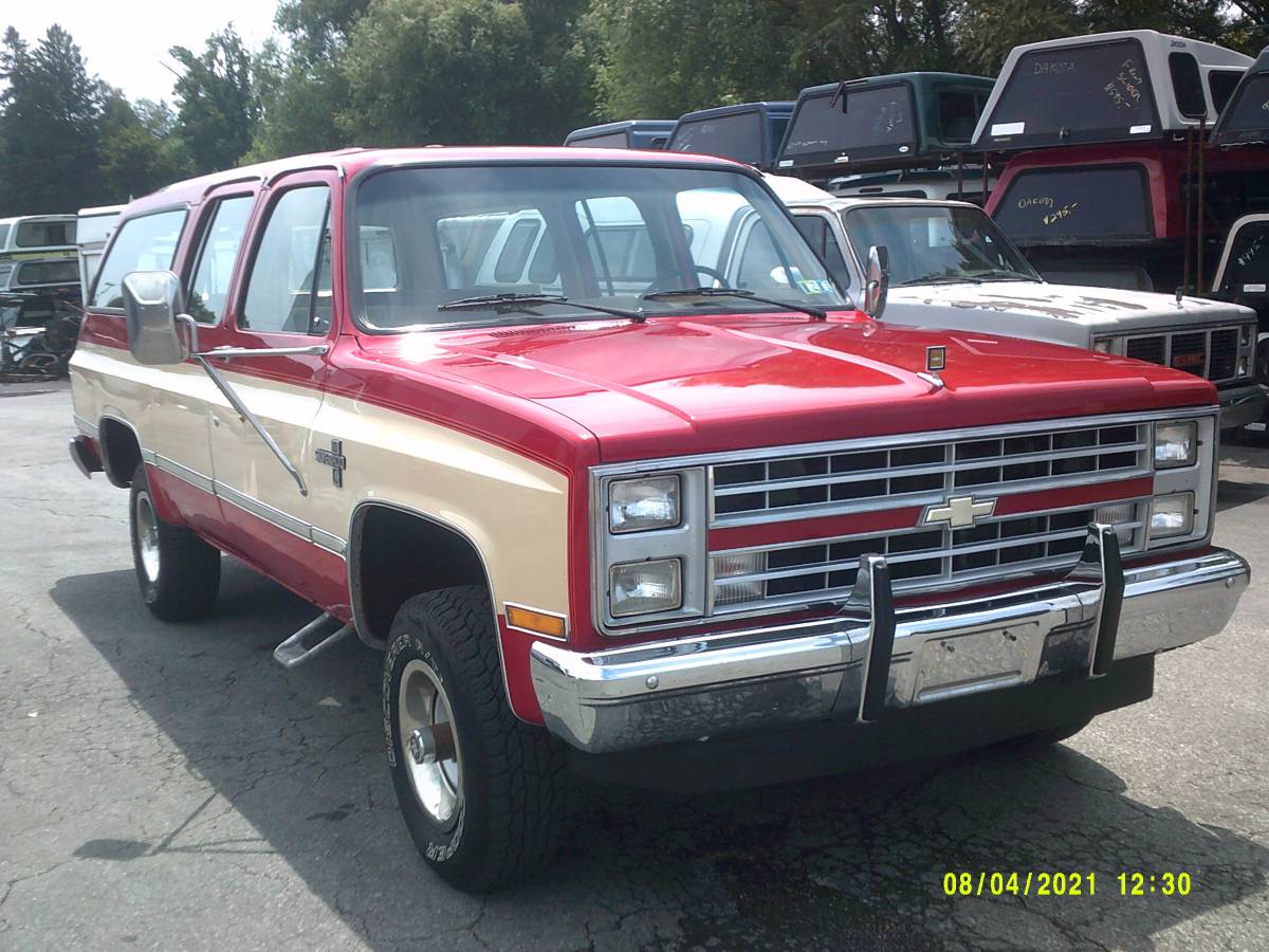 Chevrolet-suburban-1987-red-5