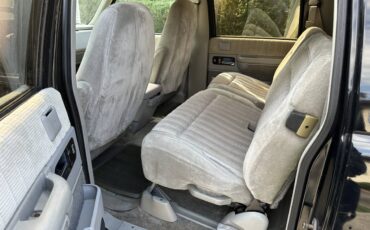 Chevrolet-suburban-silverado-k2500-1992-black-10