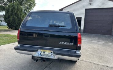 Chevrolet-suburban-silverado-k2500-1992-black-8
