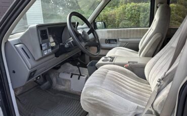 Chevrolet-suburban-silverado-k2500-1992-black-9