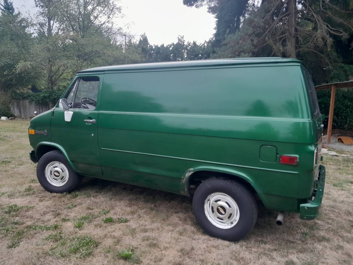 Chevrolet-van-1981-8