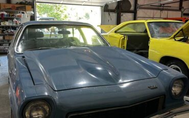 Chevrolet-vega-gt-wagon-1973-blue