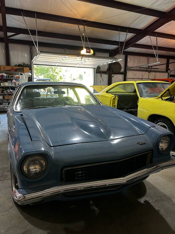 Chevrolet-vega-gt-wagon-1973-blue