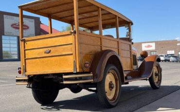 Chevrolet-woody-wagon-1928-custom-13