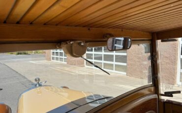 Chevrolet-woody-wagon-1928-custom-135