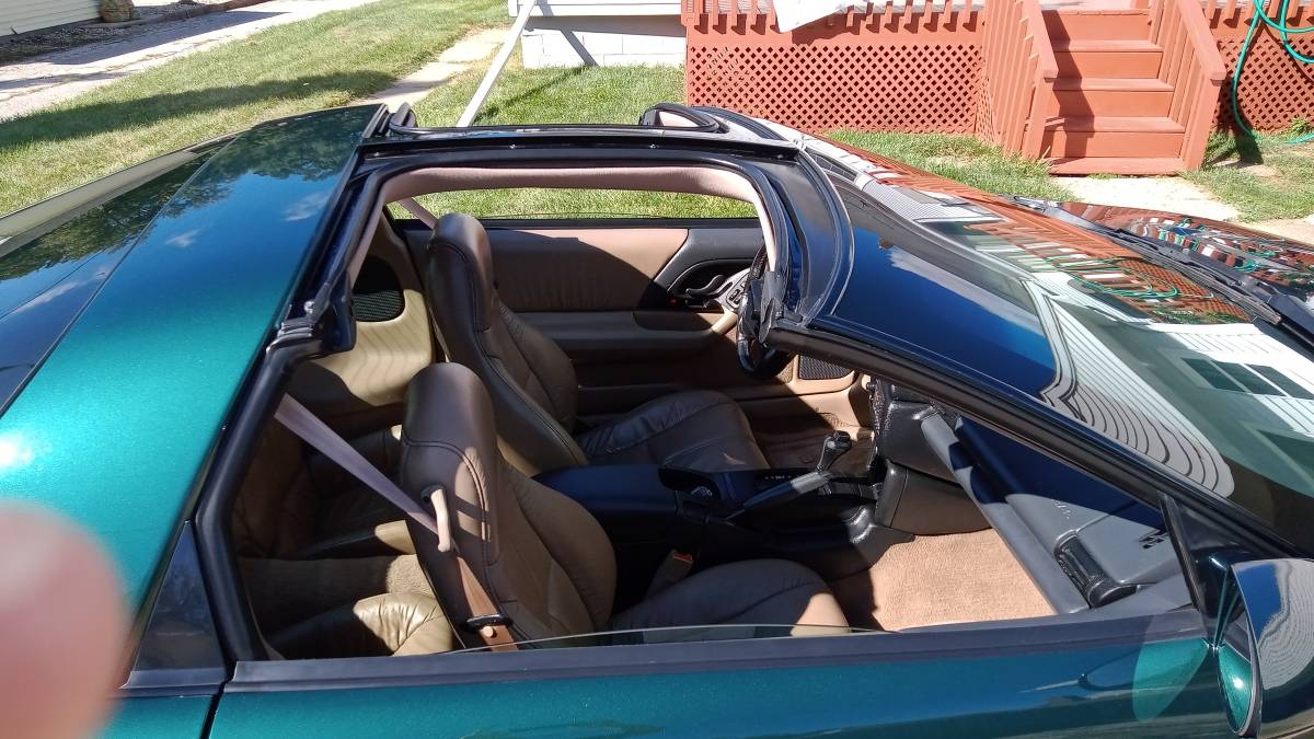Chevrolet-z28-camaro-hot-lt4-cam-1995-green-1