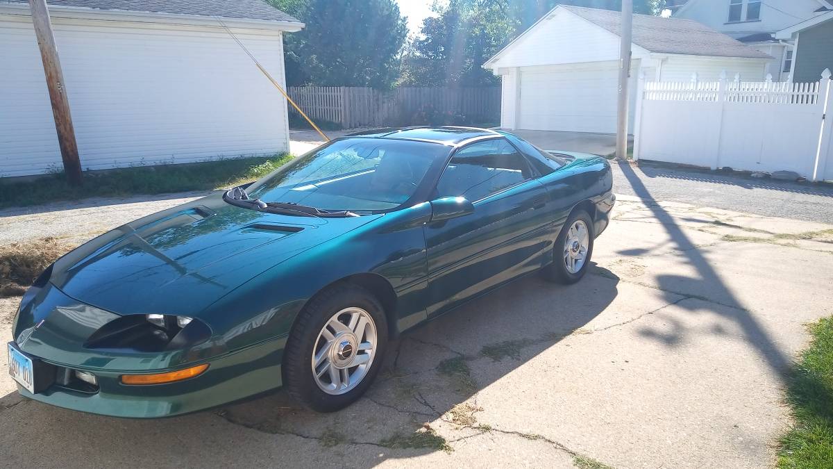 Chevrolet-z28-camaro-hot-lt4-cam-1995-green